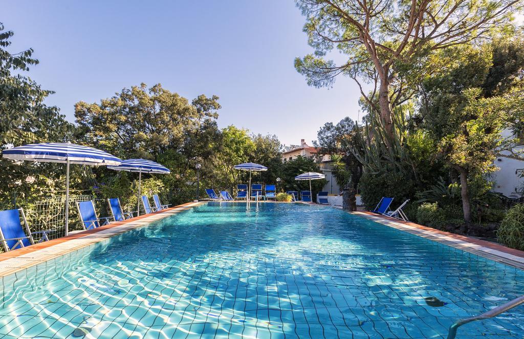 Hotel Vittoria Ίσκια Εξωτερικό φωτογραφία
