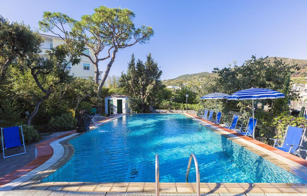 Hotel Vittoria Ίσκια Εξωτερικό φωτογραφία