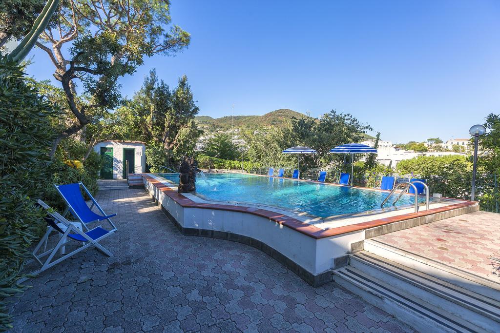 Hotel Vittoria Ίσκια Εξωτερικό φωτογραφία