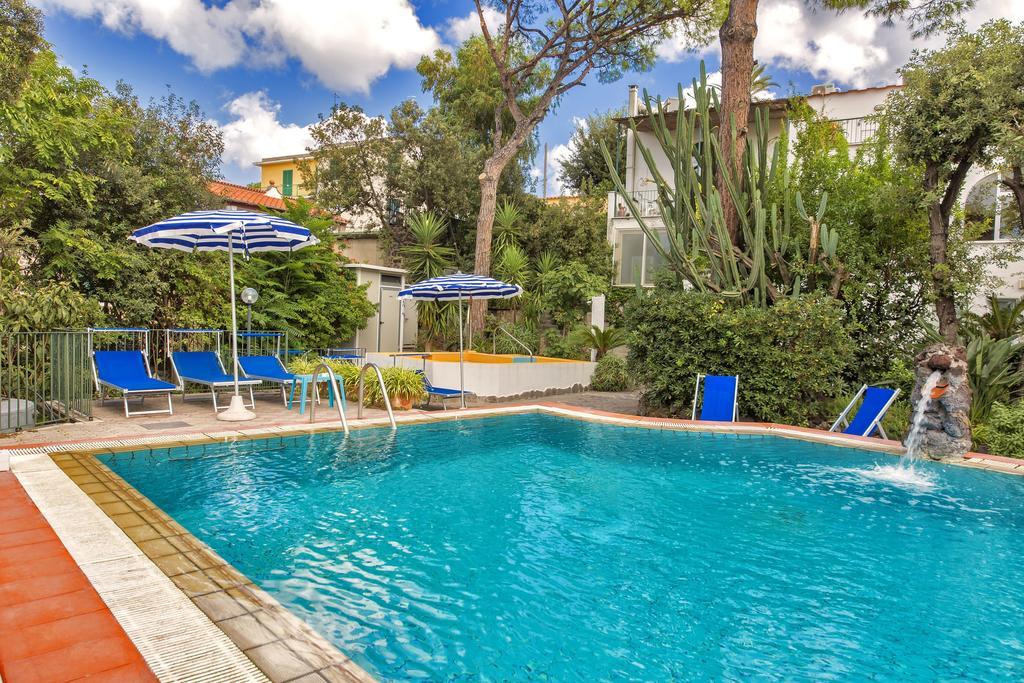 Hotel Vittoria Ίσκια Εξωτερικό φωτογραφία