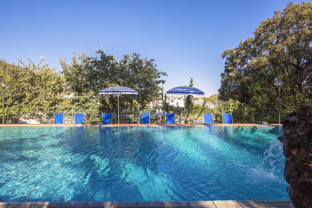 Hotel Vittoria Ίσκια Εξωτερικό φωτογραφία