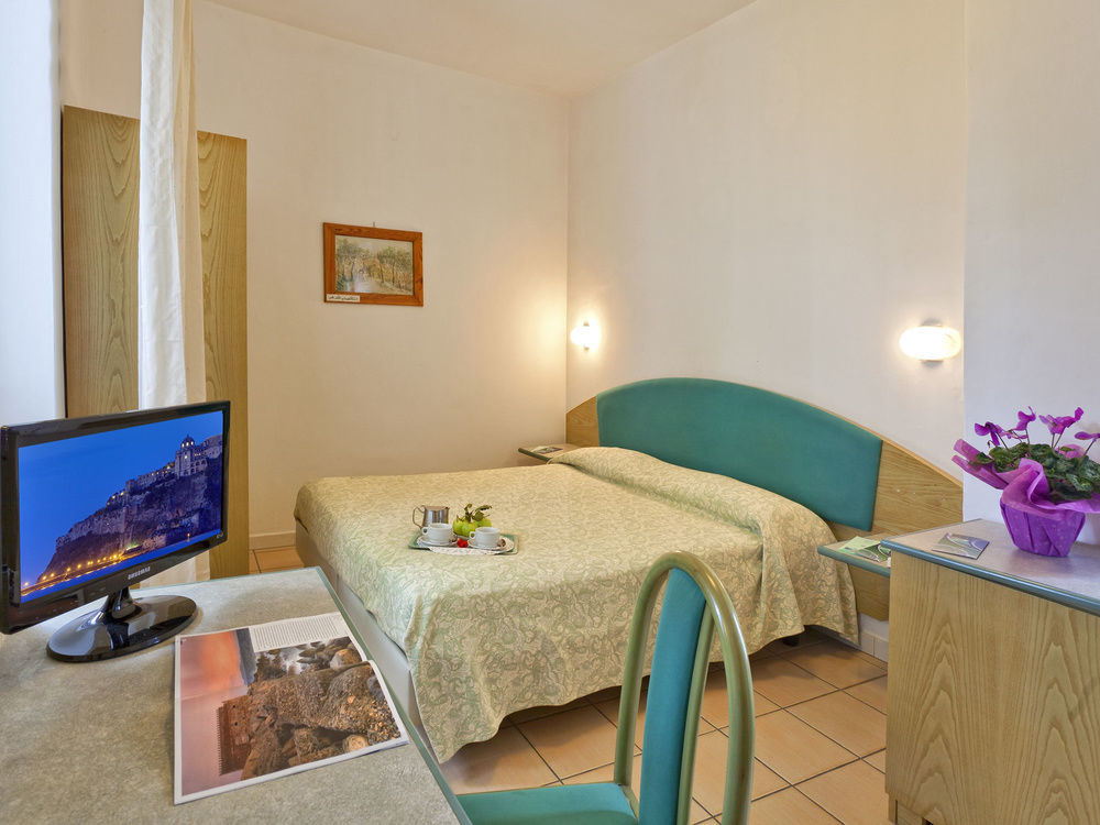 Hotel Vittoria Ίσκια Εξωτερικό φωτογραφία