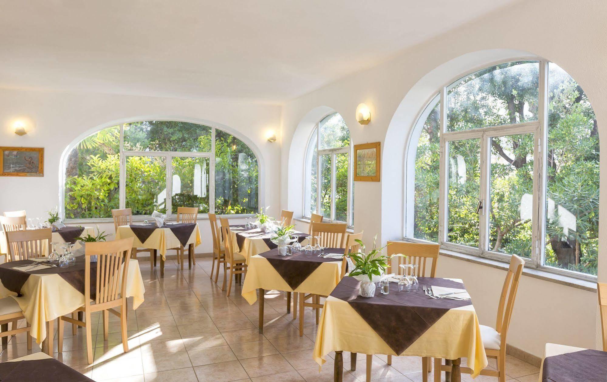 Hotel Vittoria Ίσκια Εξωτερικό φωτογραφία